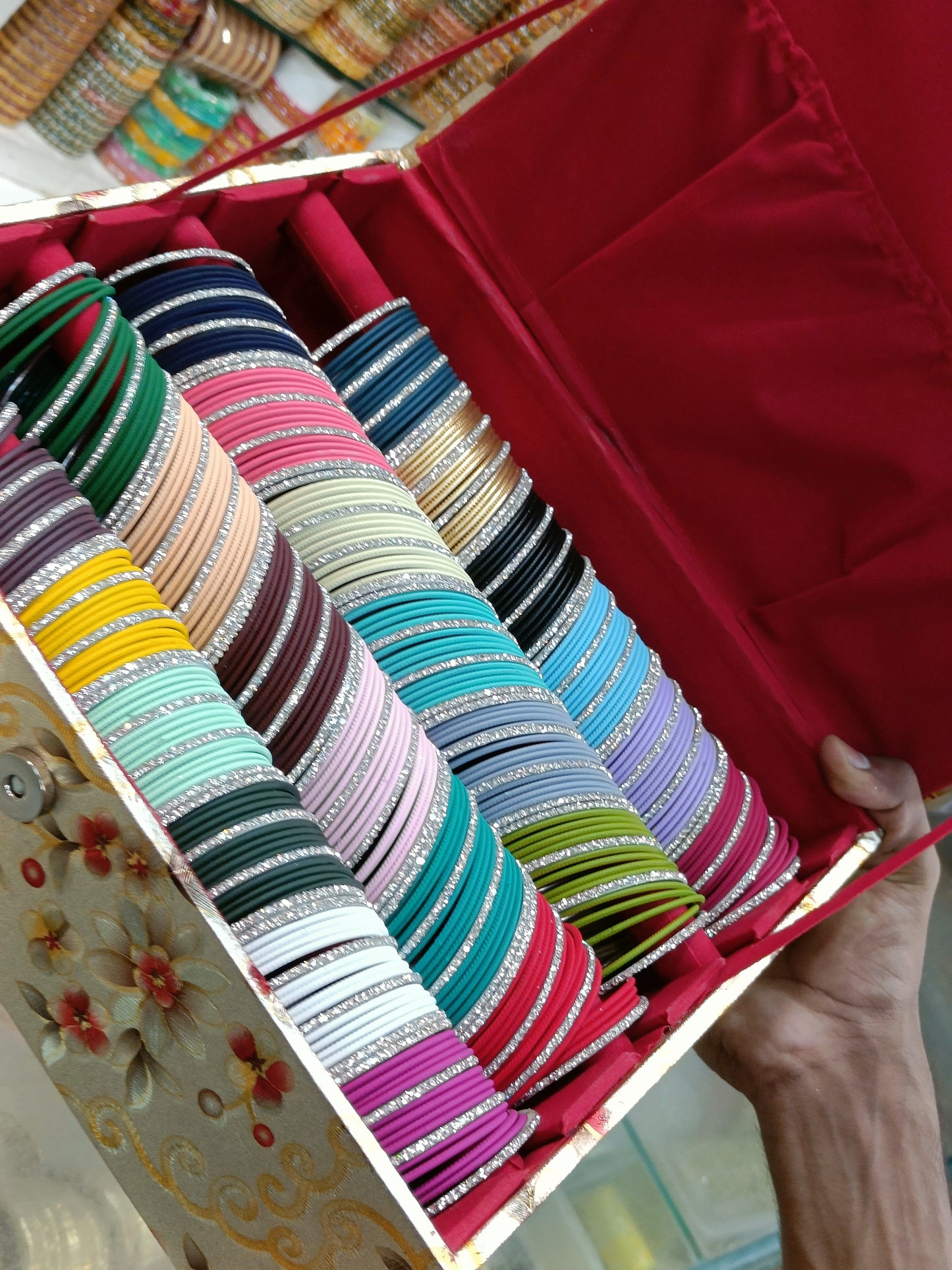 Bangles set with organiser