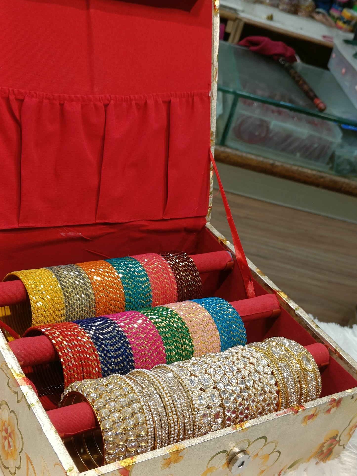 VELVET BANGLES COMBO WITH BANGLEBOX