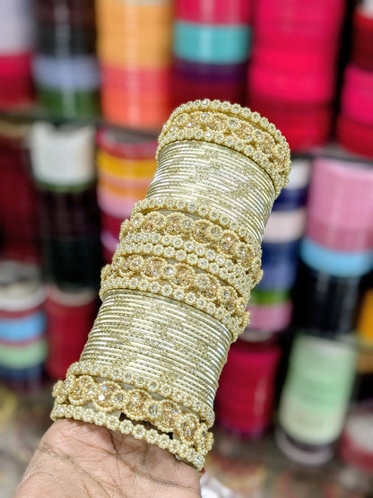 GOLDEN BANGLES SET