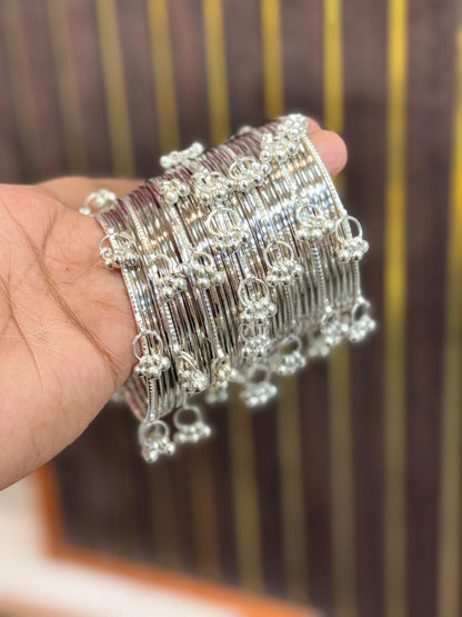 New trending Silver Bangle set