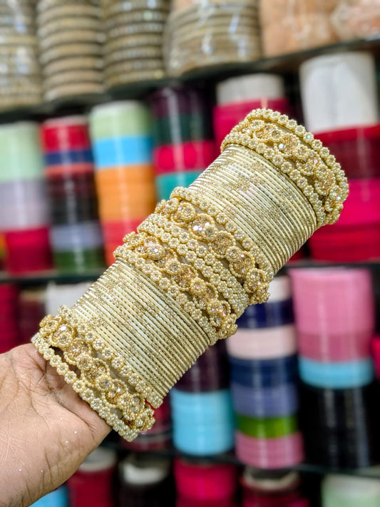 GOLDEN BANGLES SET