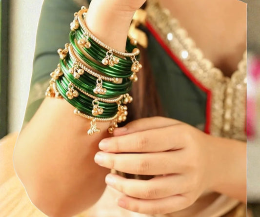 Gungroo green bangles come for 2 hands