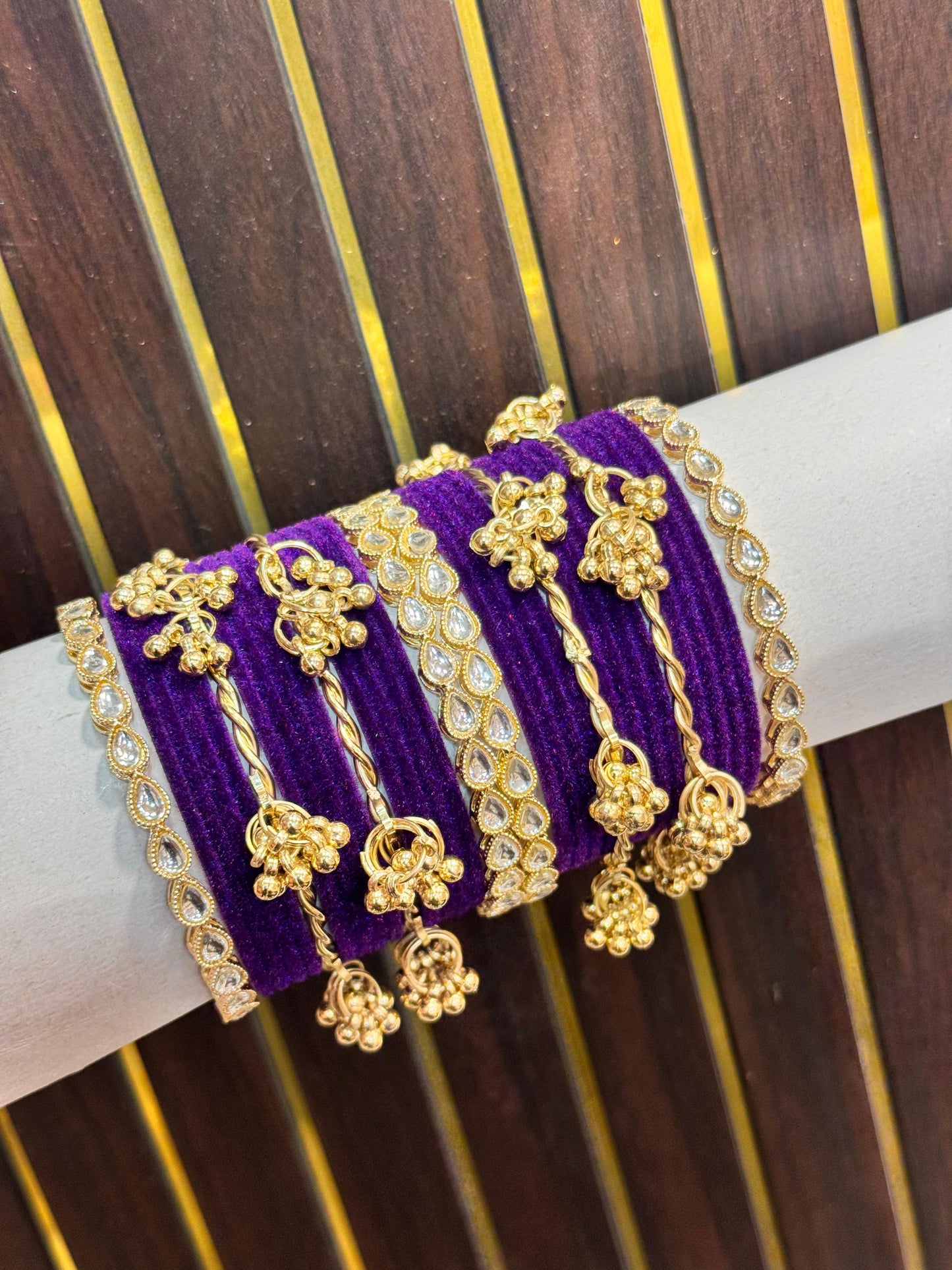 New bridal bangles Set With velvet and kakshmiri Kundan