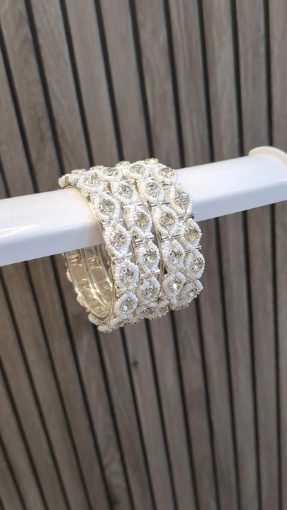 Pearl bangles silver