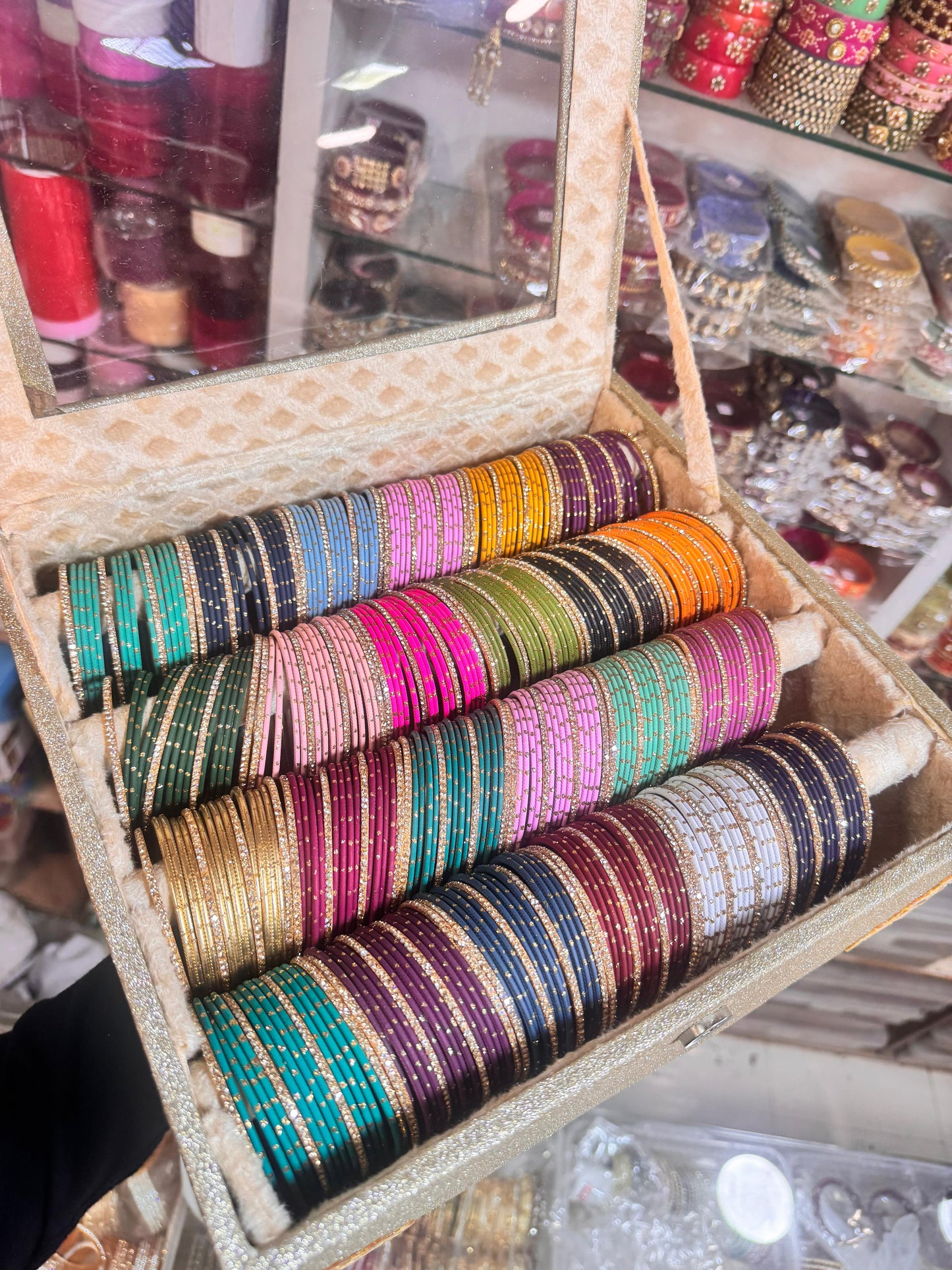 New METAL DOTTED BANGLES WITH ORGANISER