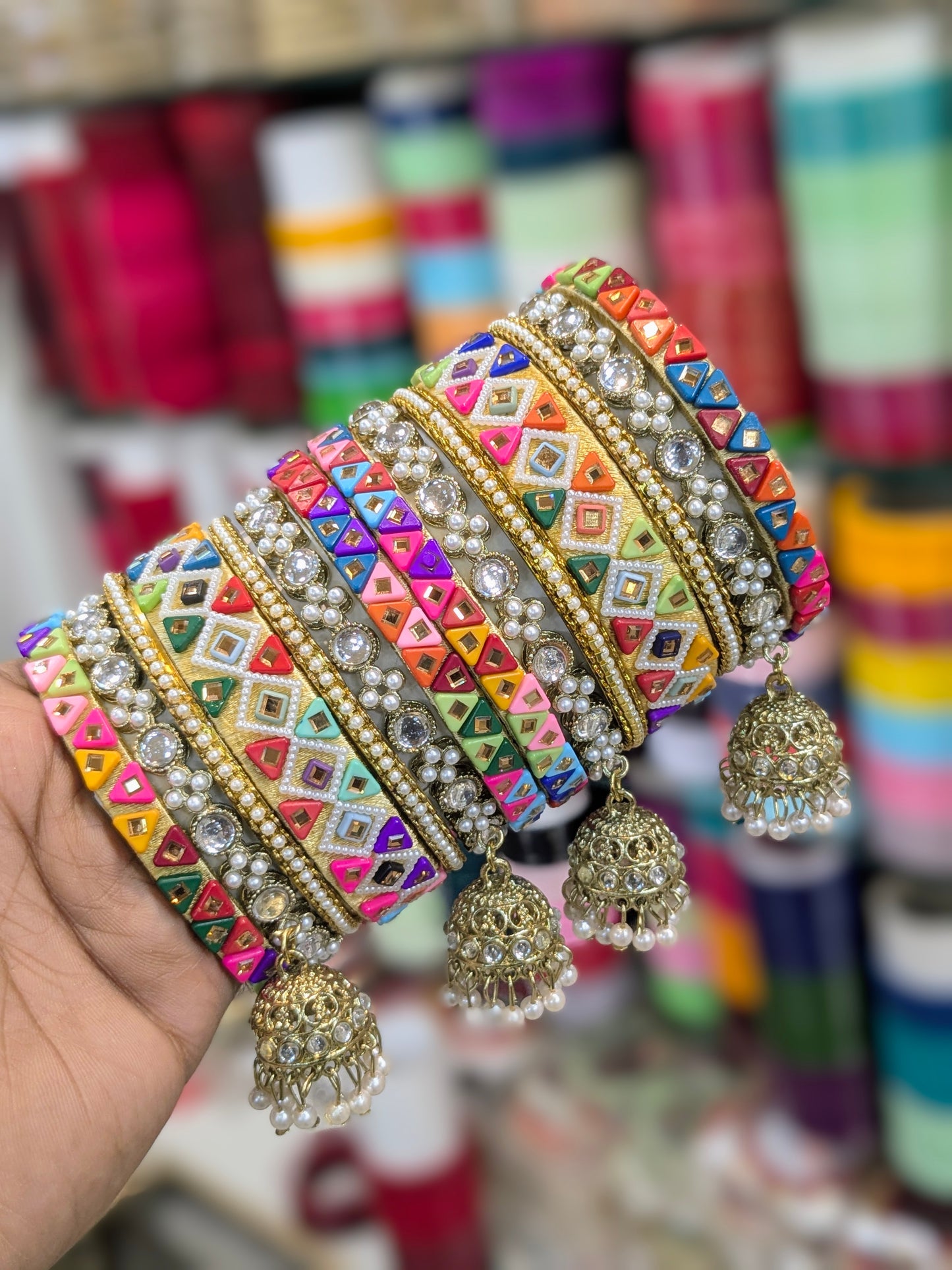 THREAD KHUMKHI BANGLES