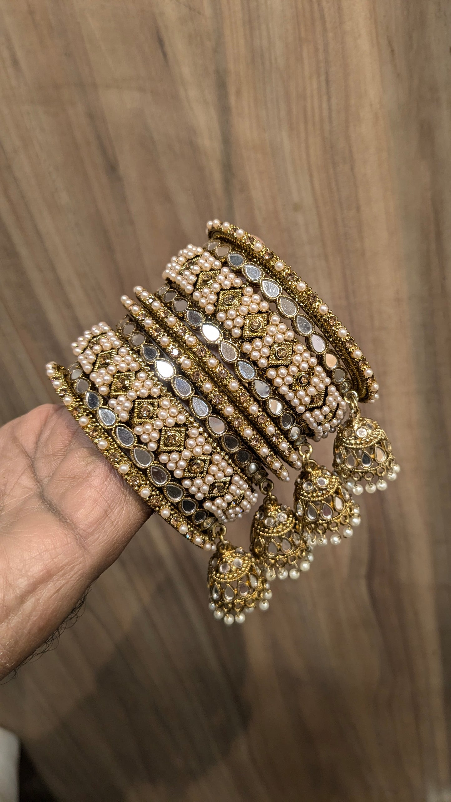 PEARL COPPER JHUMKI BANGLESSET