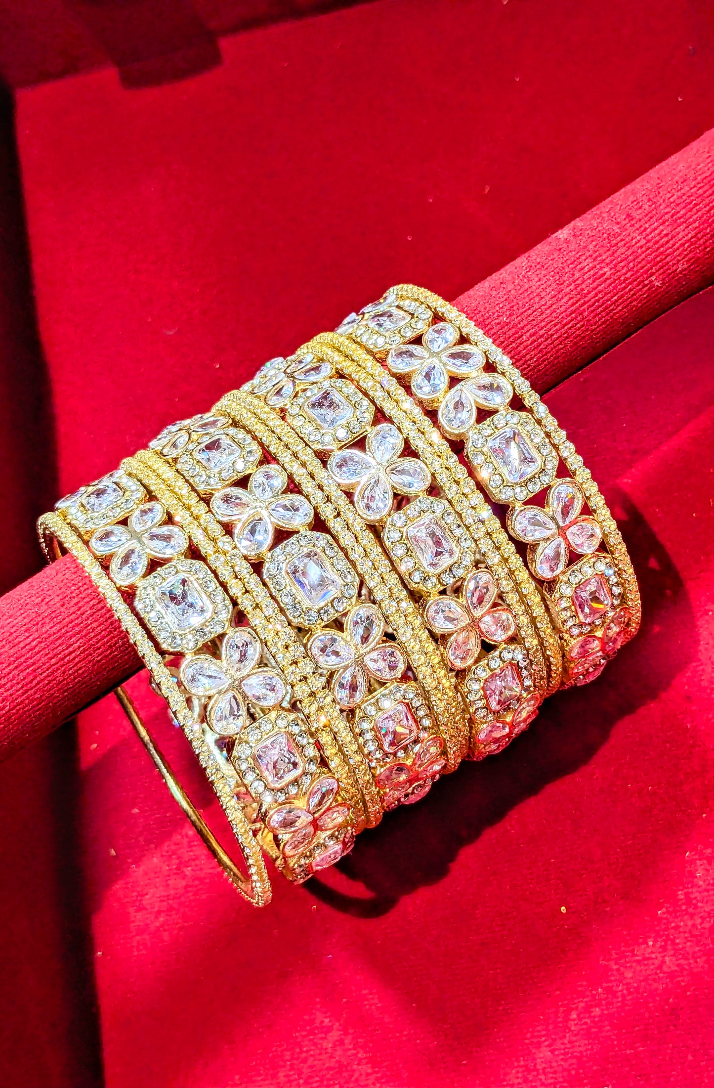 AD BANGLES SET