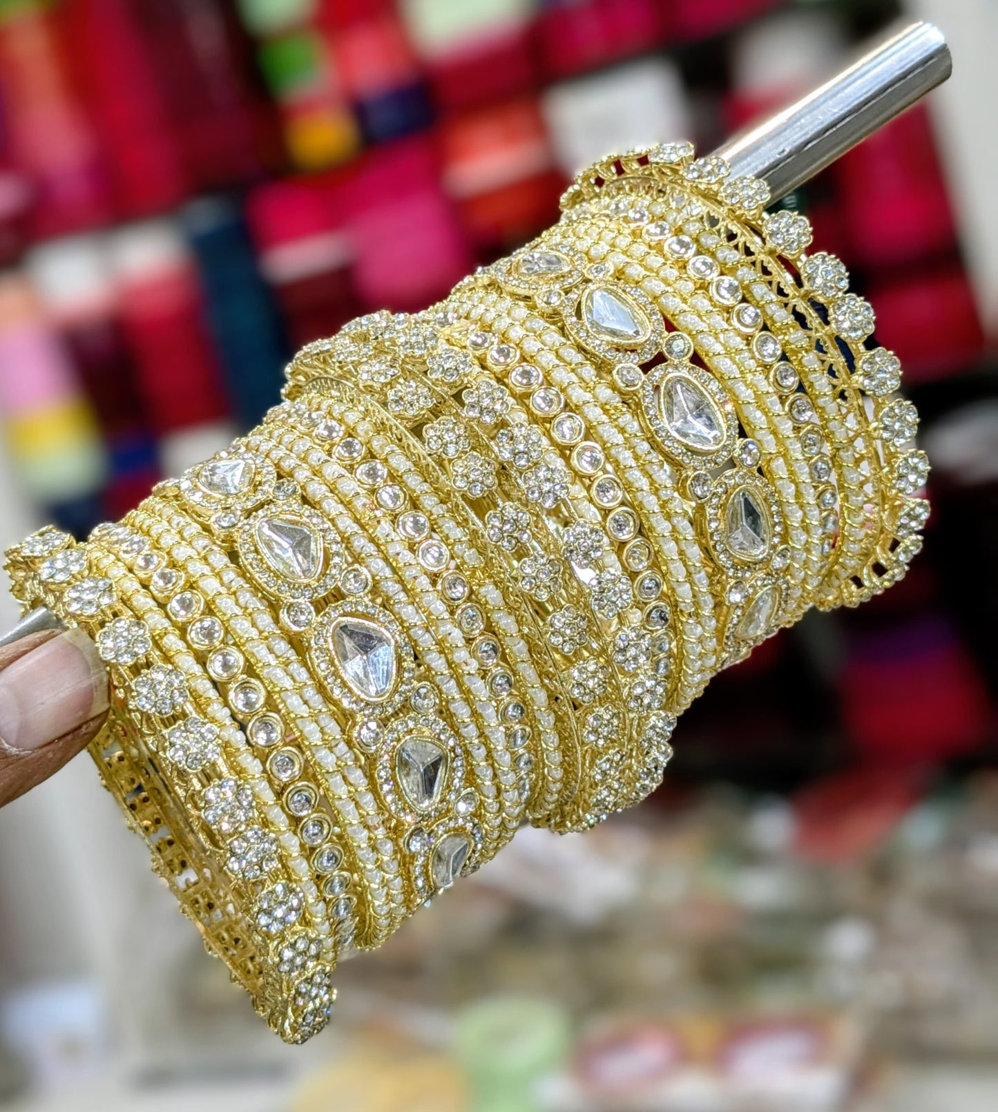 AD KUNDAN BANGLES SET