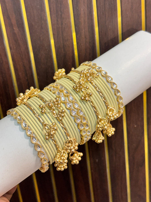 New bridal bangles Set With velvet and kakshmiri Kundan