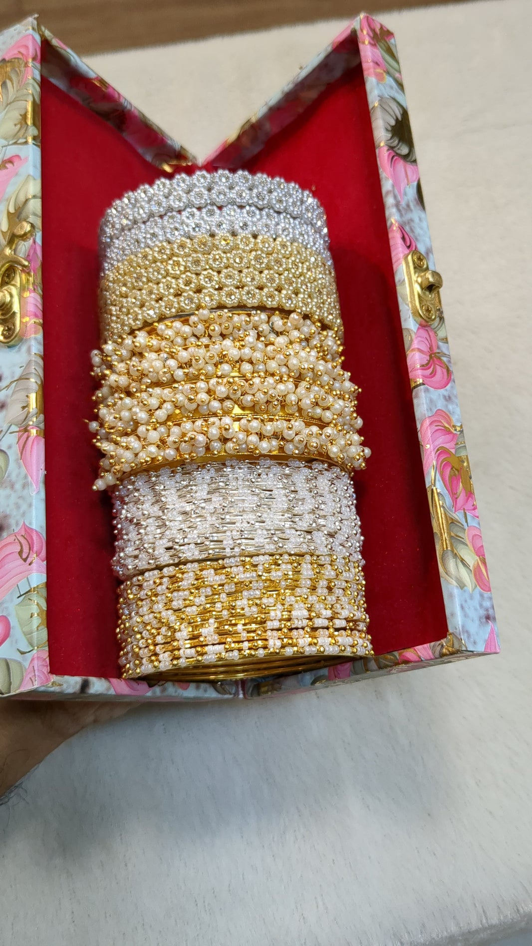 MATCHING BANGLE SET – Bangle Indian Tradition