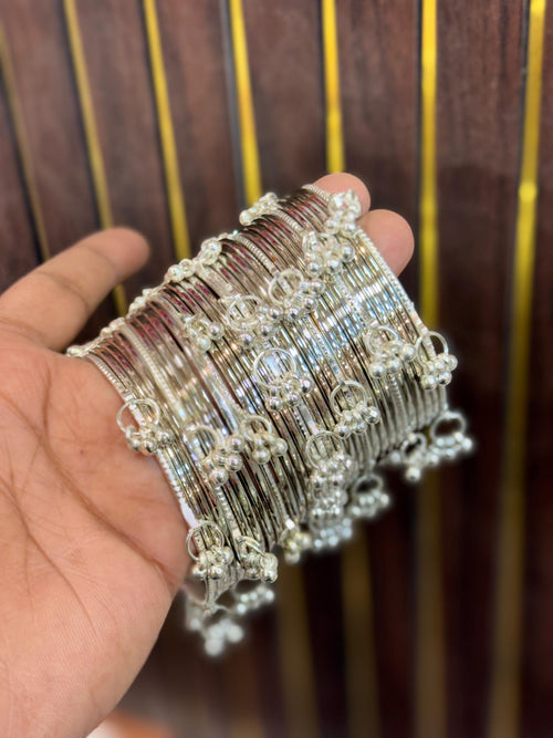 New trending Silver Bangle set