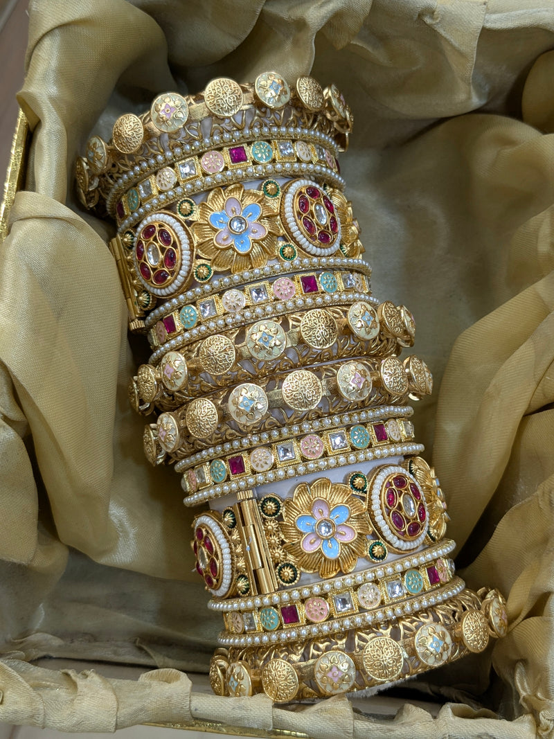 Flower rajwadi bangles
